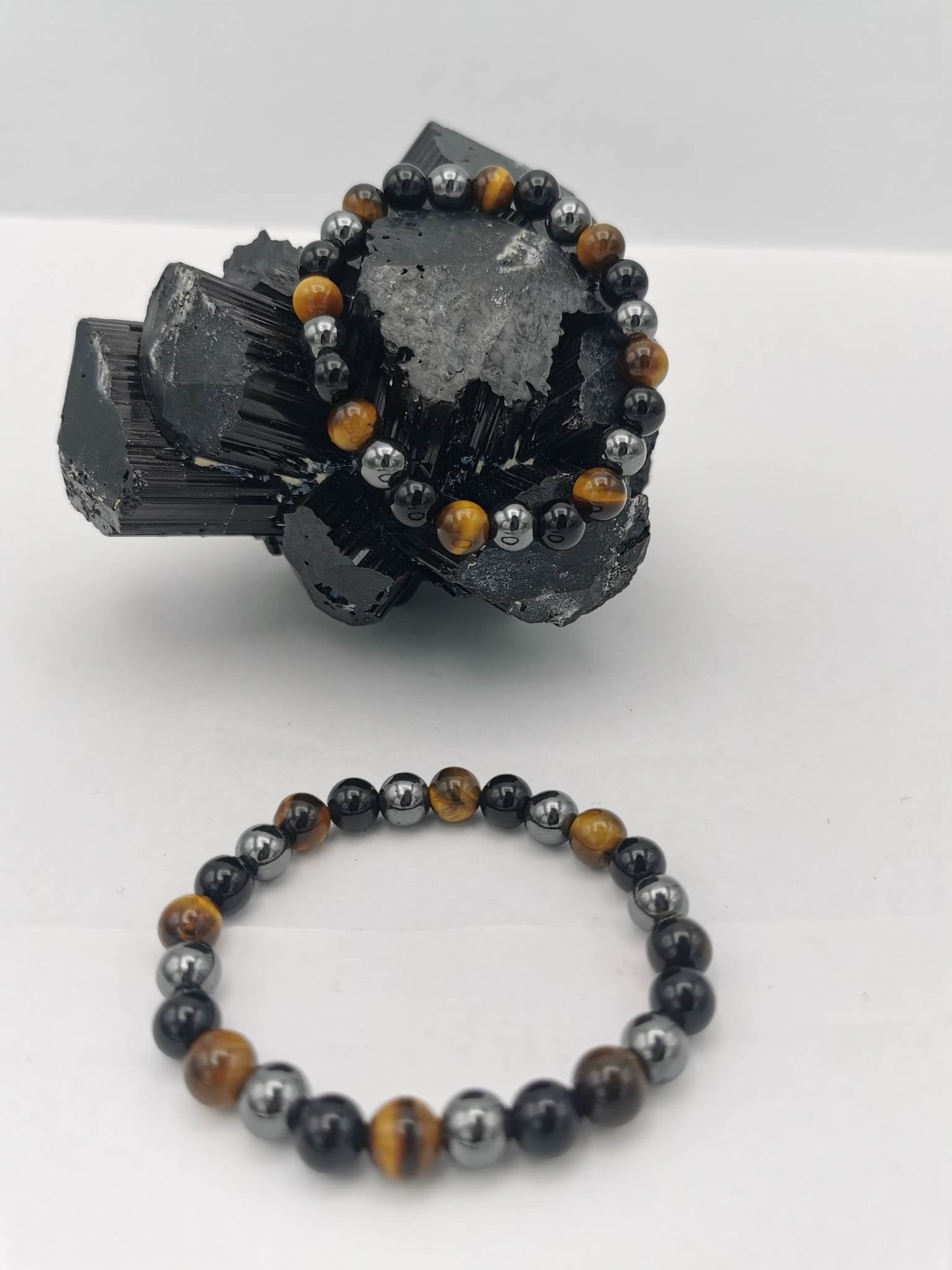 Bracelet HEMATITE -ONYX - ET -OEIL DE TIGRE- 6mm