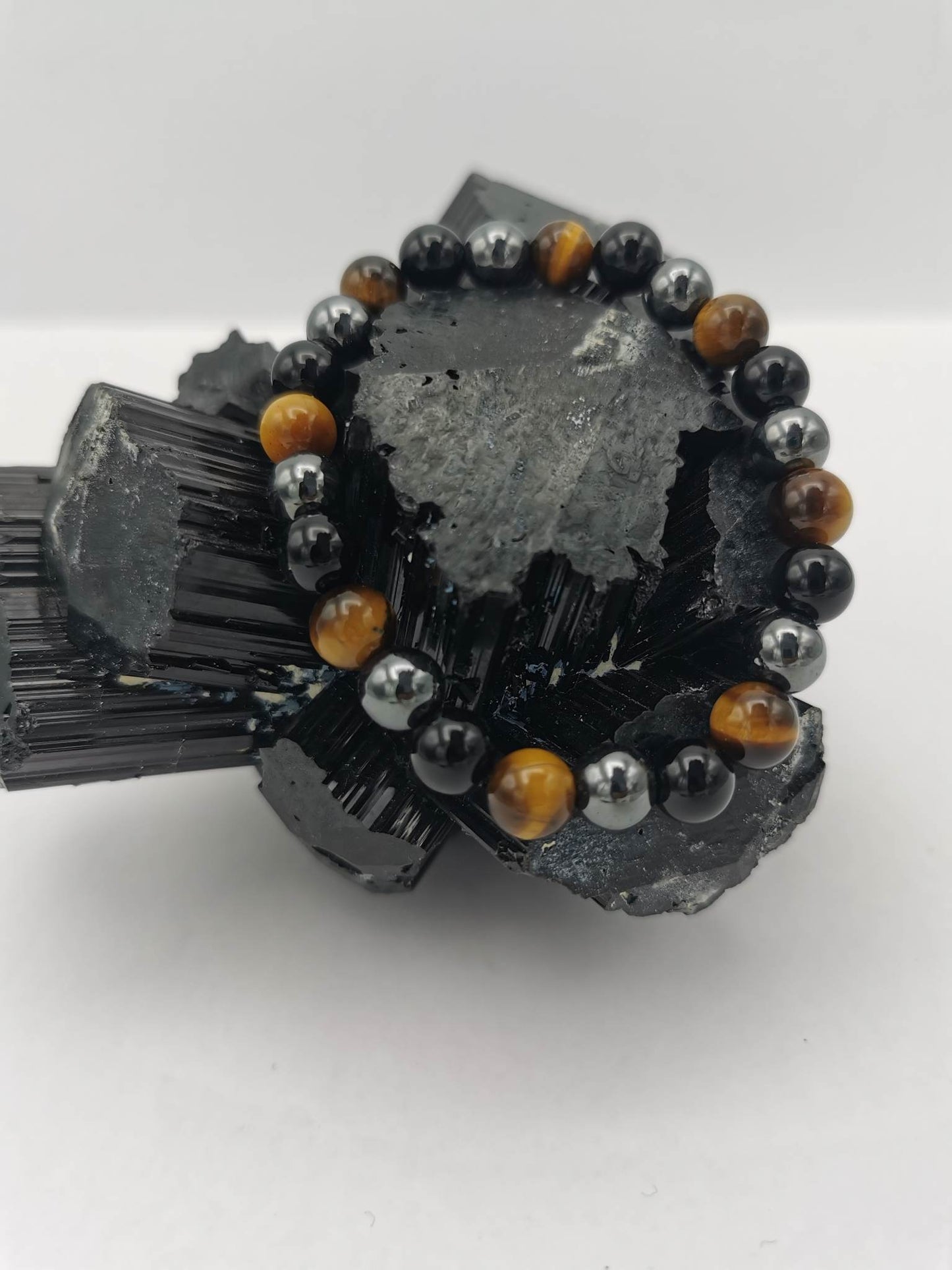 Bracelet HEMATITE -ONYX - ET -OEIL DE TIGRE- 6mm